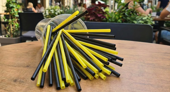 Commercial straw packaging and production